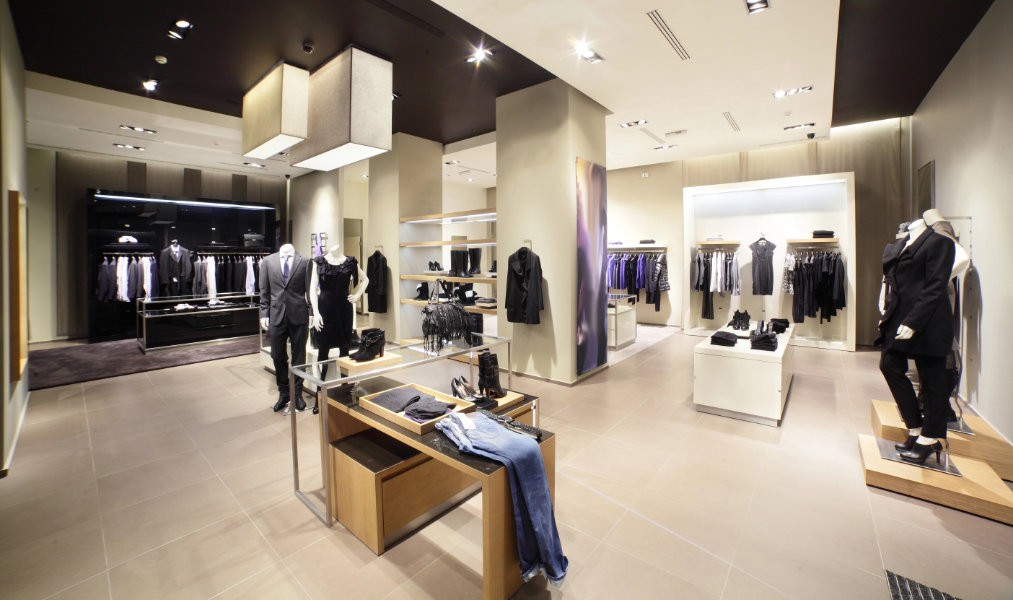 positioning market - clothes